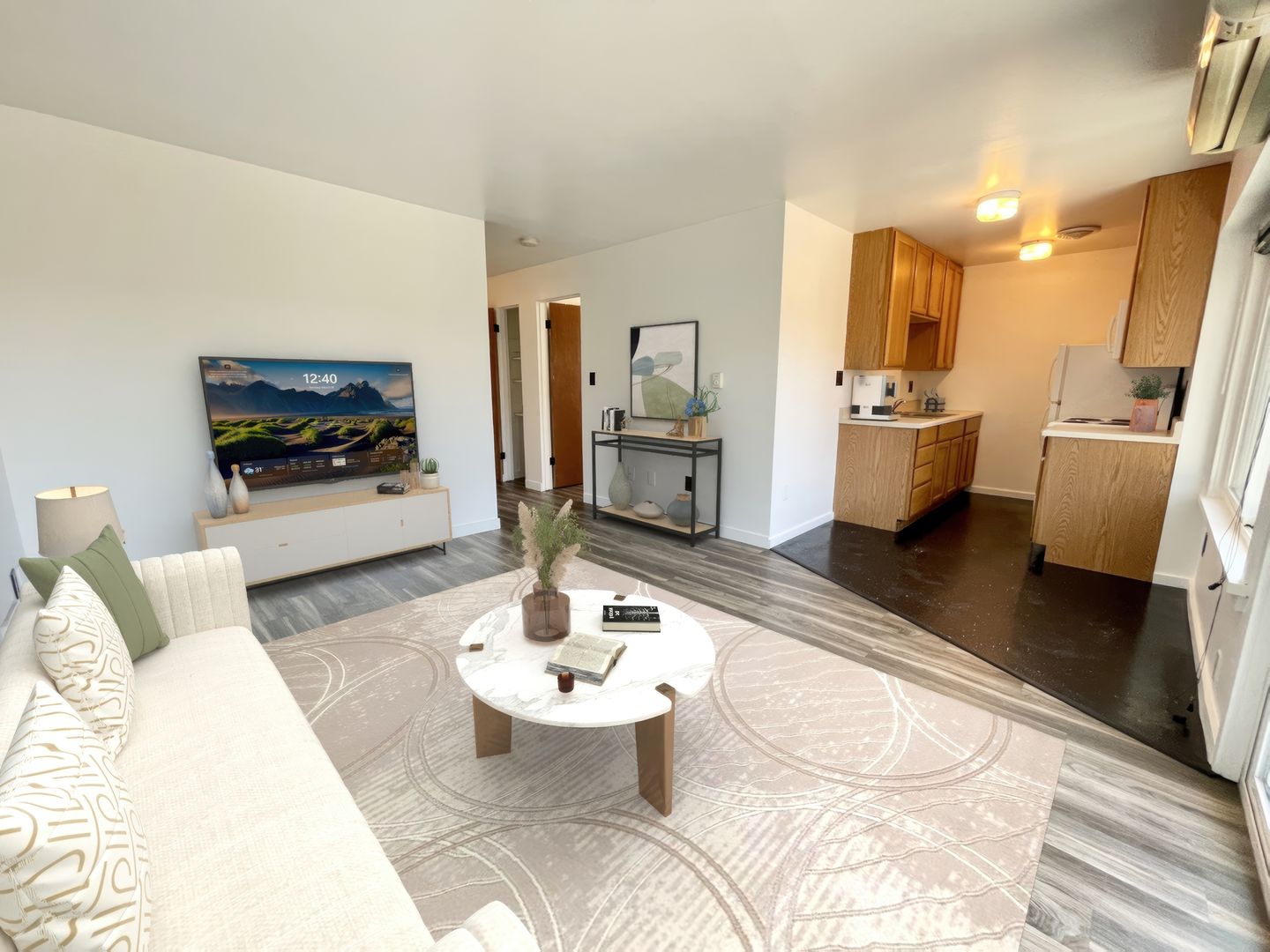 Seattle Apartment: 4214 11th Ave NE
