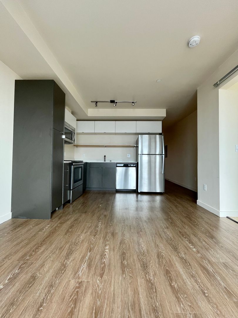 Seattle Apartment: 1315 East Jefferson Street