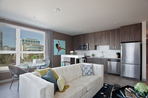 ***4 WEEKS FREE*** Luxury Living at Lexington! 1 Bedroom Available Now in the Heart of First Hill! – photo 1