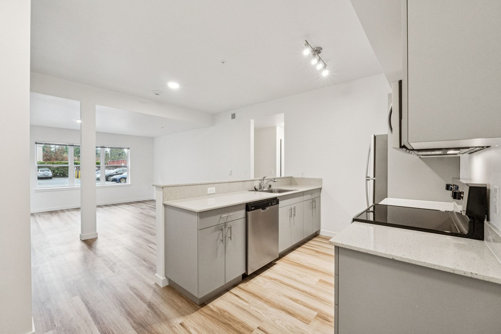 Seattle Apartment: 11501 15th Ave NE