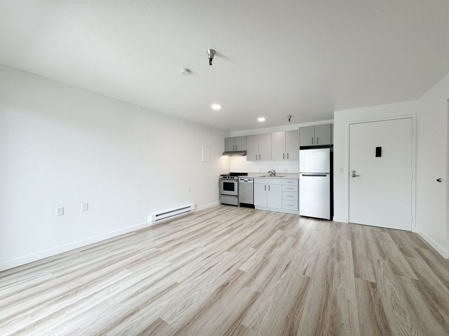 Seattle Apartment: 11501 15th Ave NE