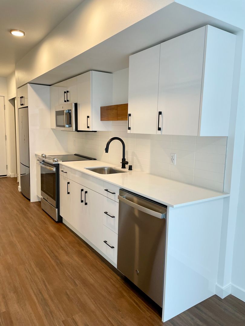 Seattle Apartment: 4600 Union Bay Place NE