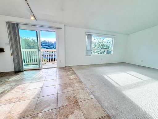 Move In Today! One Month Free! Come Tour this Rare Vacancy!