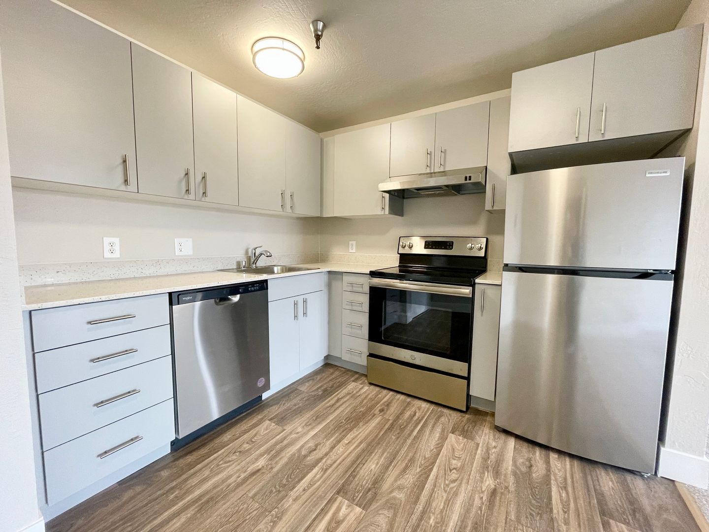 Seattle Apartment: 11501 15th Ave NE