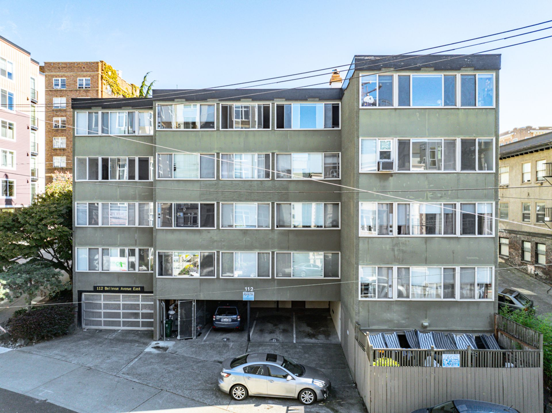 Seattle Apartment: 112 Bellevue Avenue East