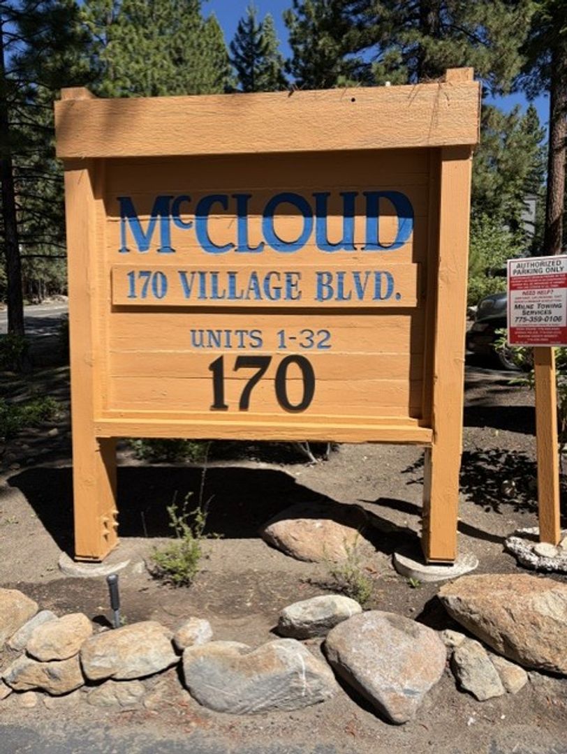 Incline Village House: 170 Village Blvd