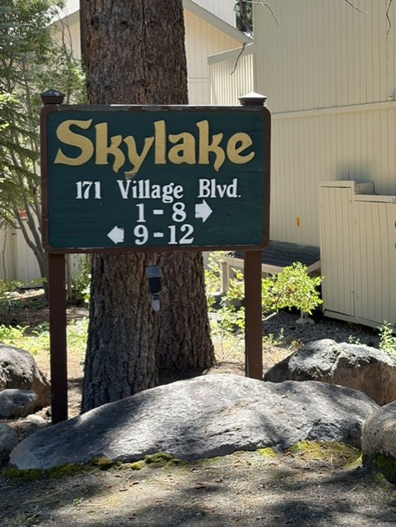 Incline Village House: 171 Village Boulevard #10
