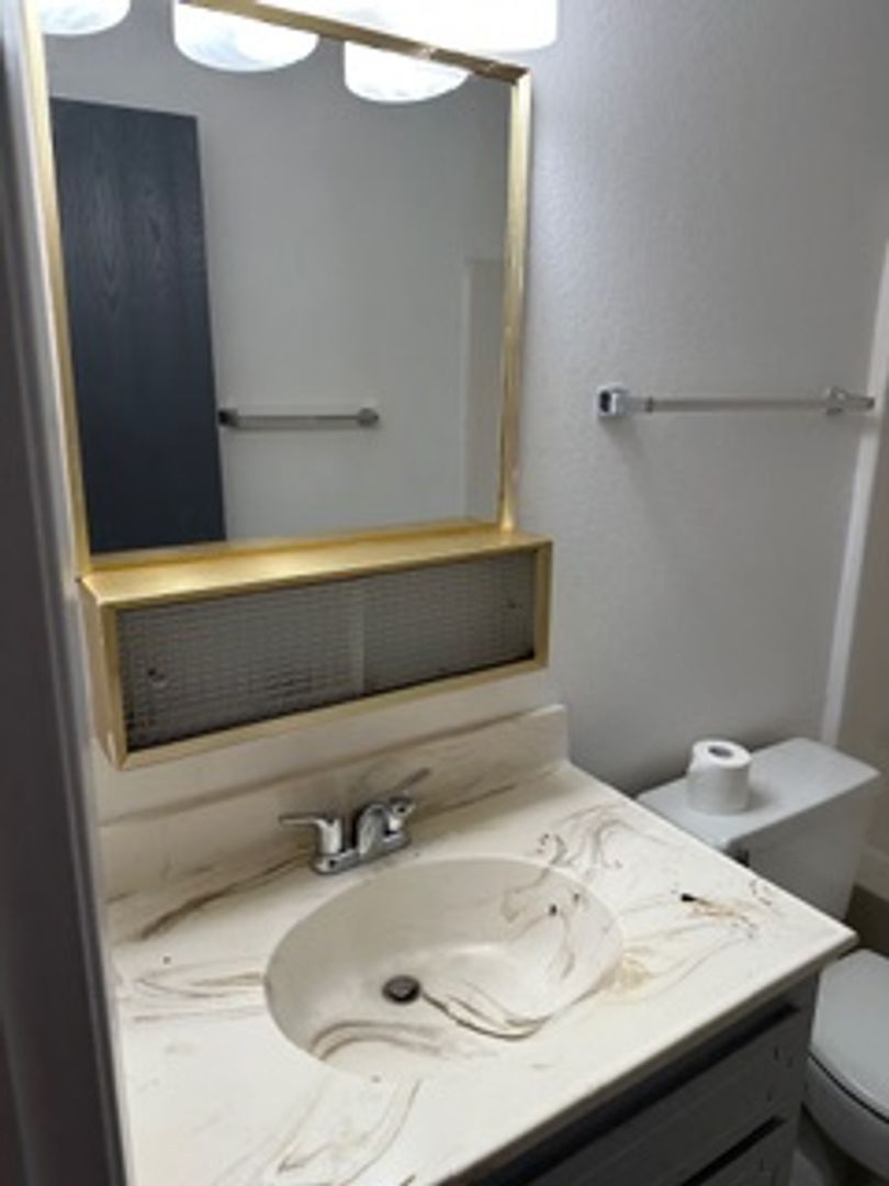 Carson City House: 4251 Shelbyville Drive