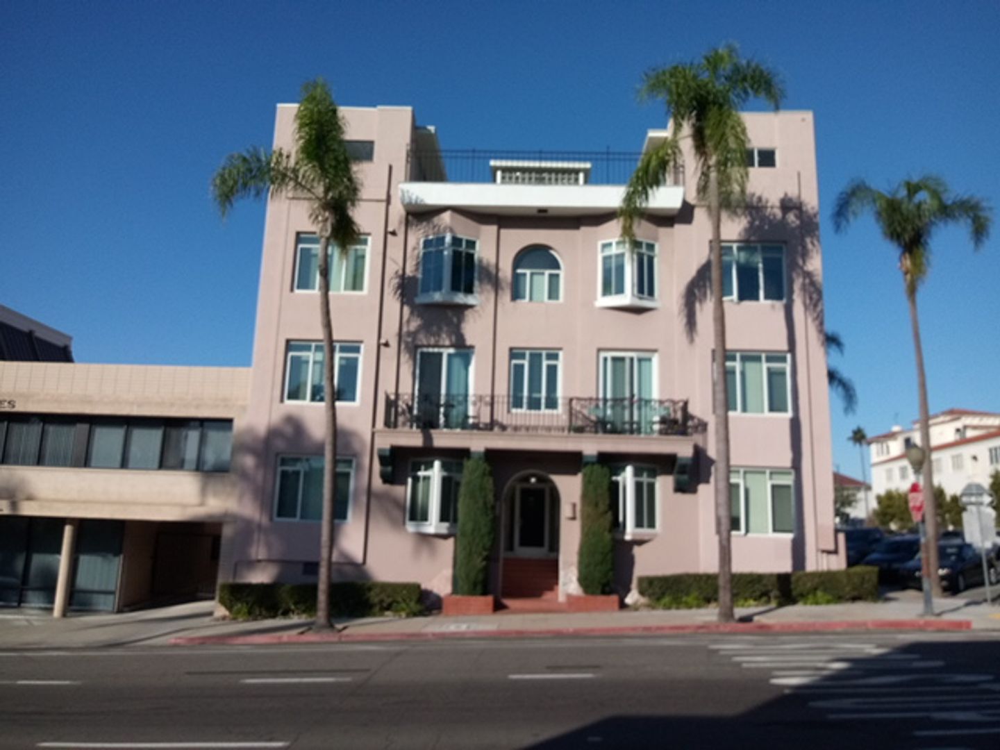 San Diego Apartment: 1964 5th Ave