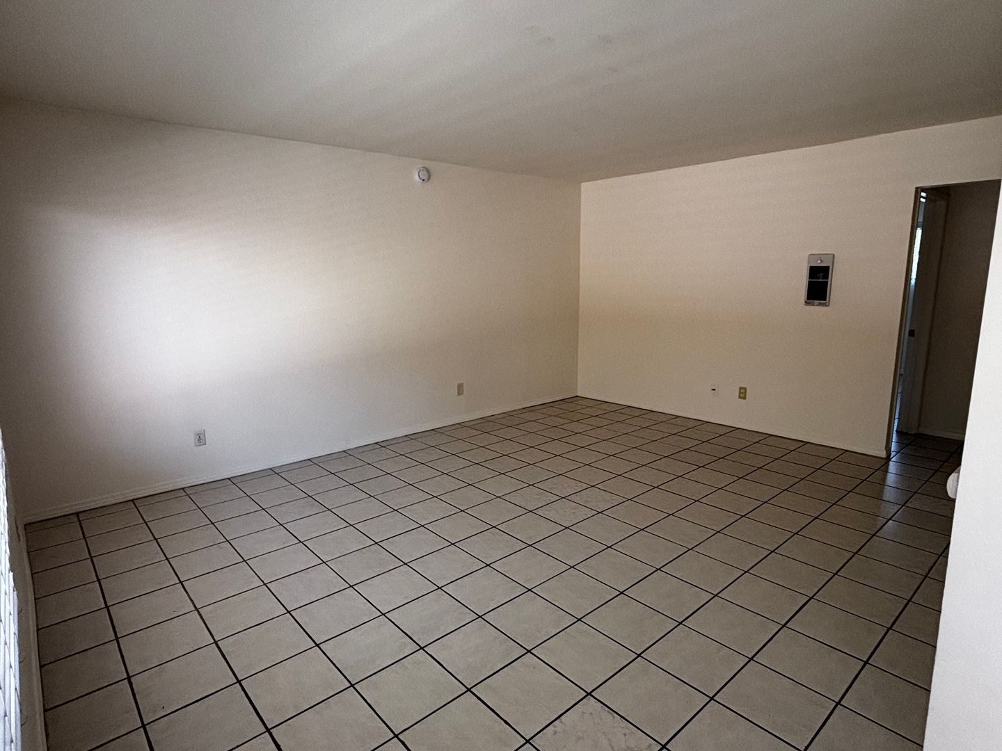 Solana Beach Apartment: 735 Genevieve Street