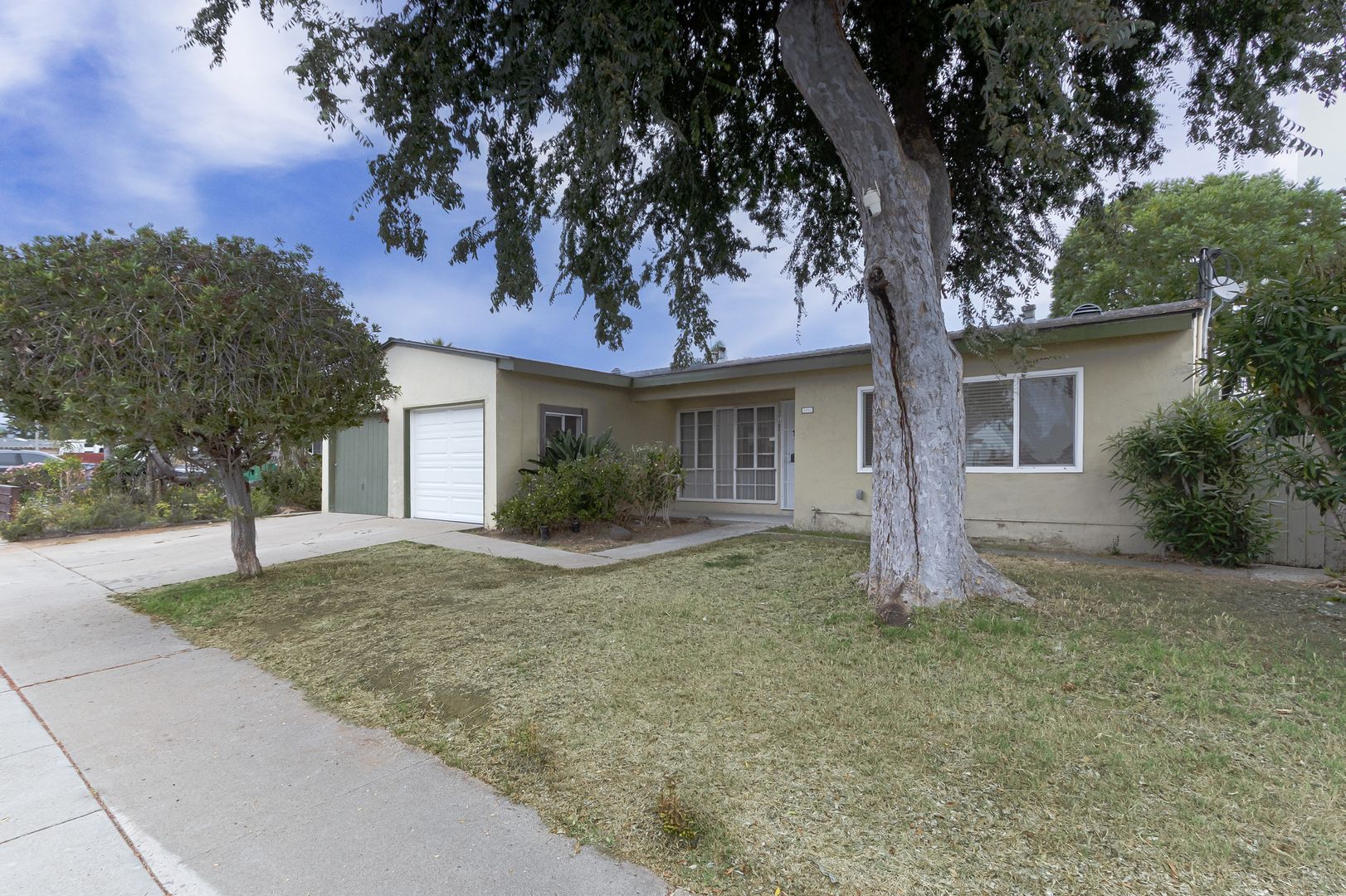 San Diego Apartment: 3168-3170 Mandan Way