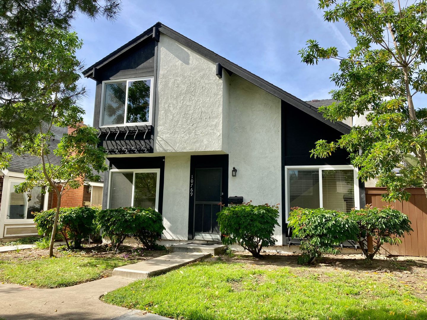 San Diego House: 10769 Cariuto Ct.