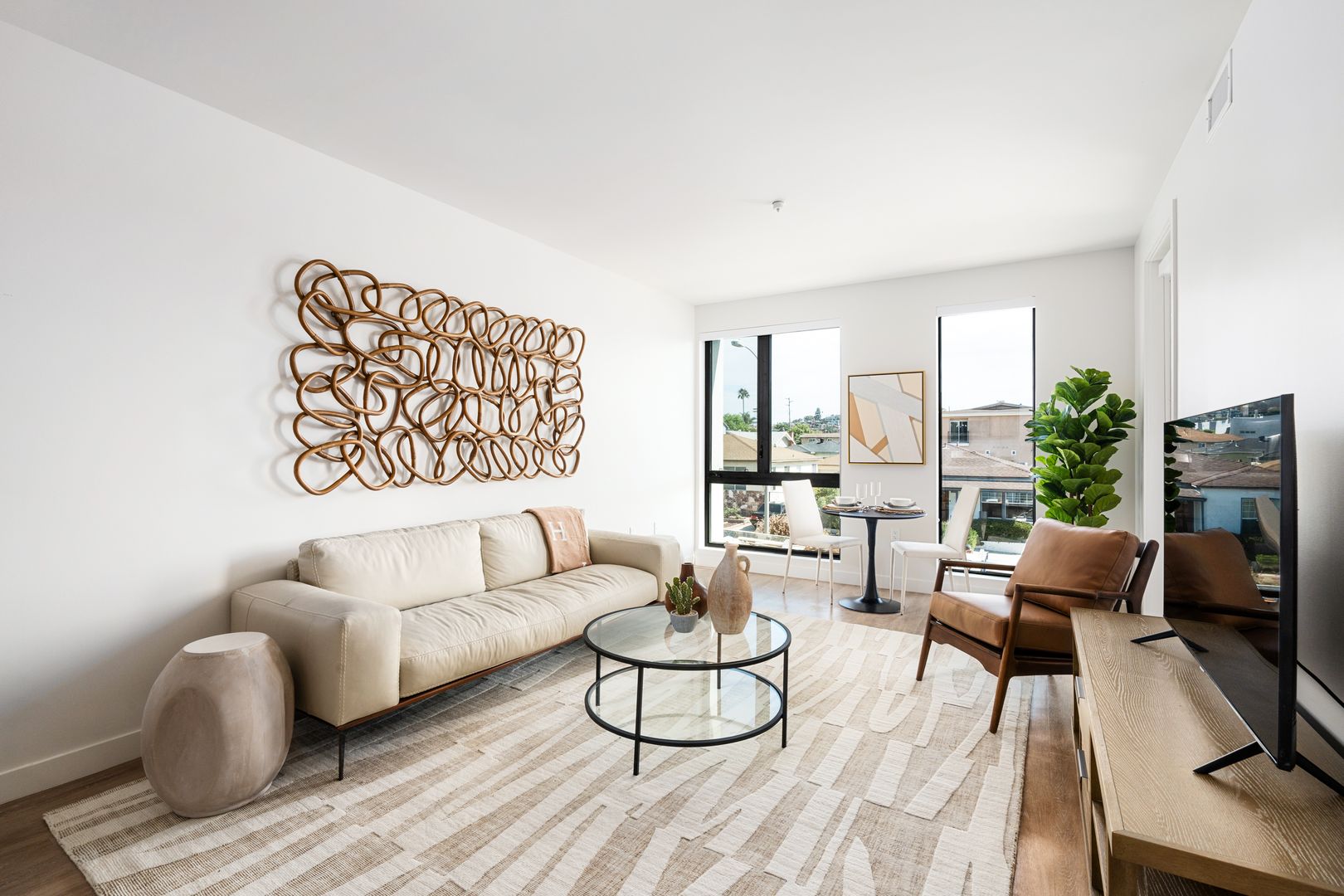 San Diego Apartment: 3111 Fenelon Street