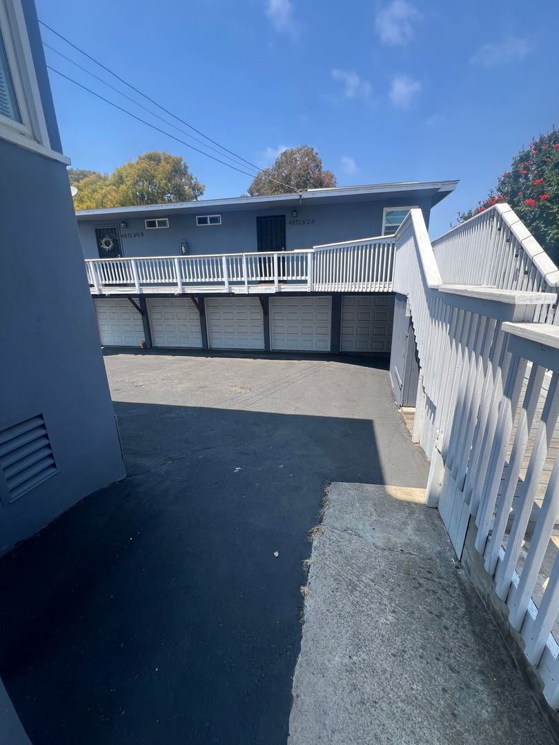 San Diego Apartment: 4866 - 4872 W Point Loma Blvd