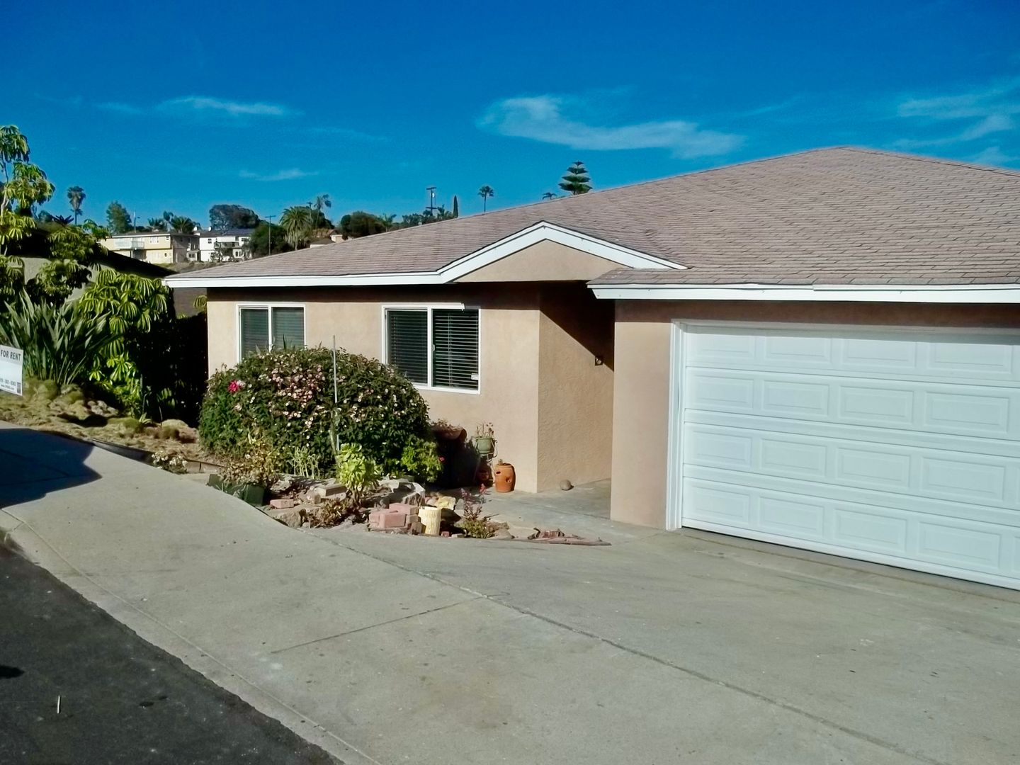 San Diego House: 4317 Lerida Drive