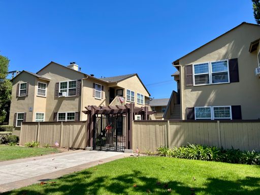 2 Bed/1Bath Garden Style Coronado Apartment Building
