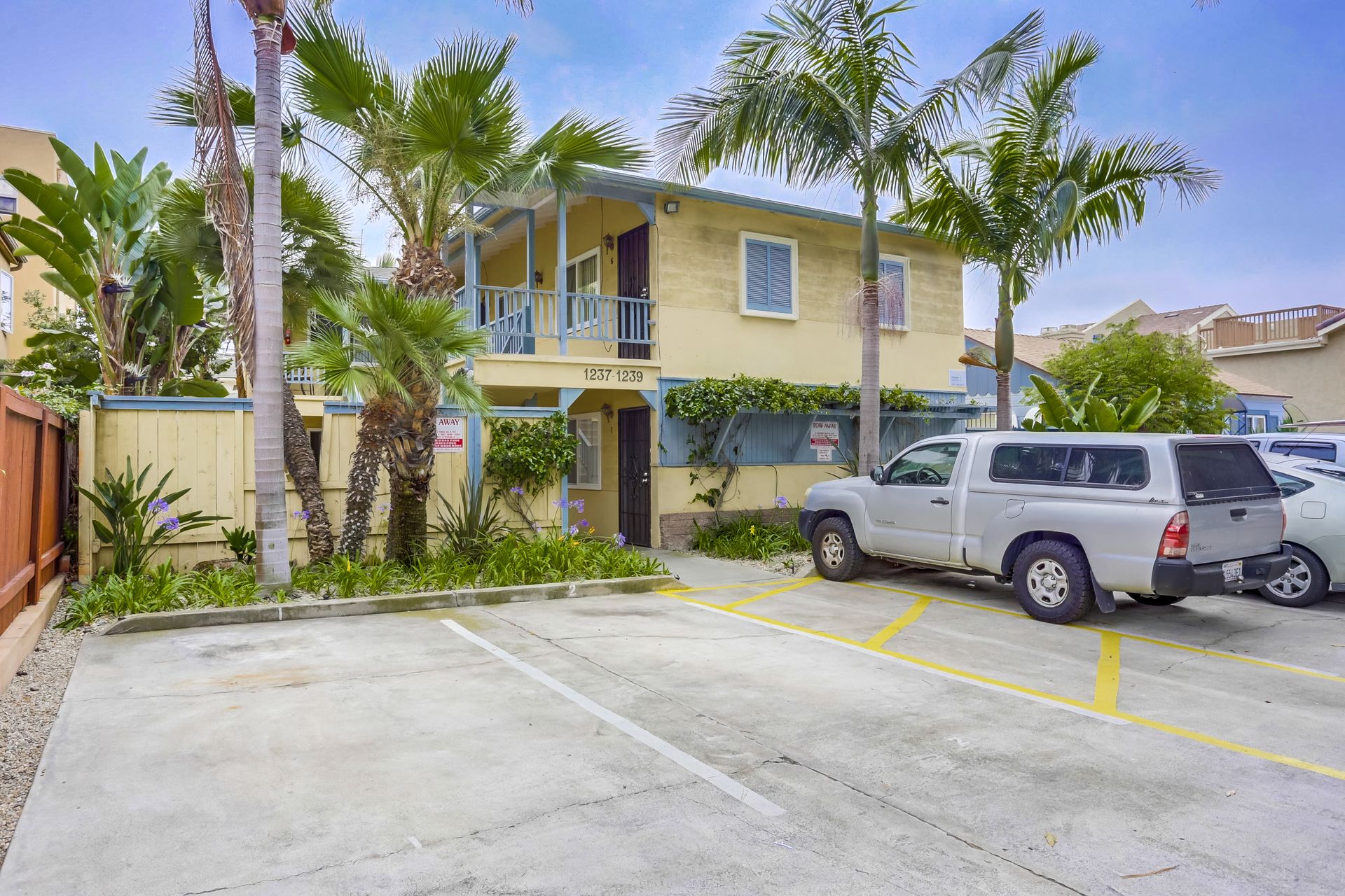 San Diego Apartment: 1239 Hornblend Street, # 1