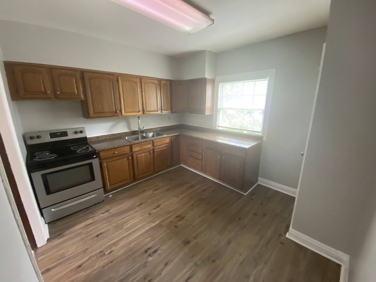 Dayton Apartment: 500 West Parkwood