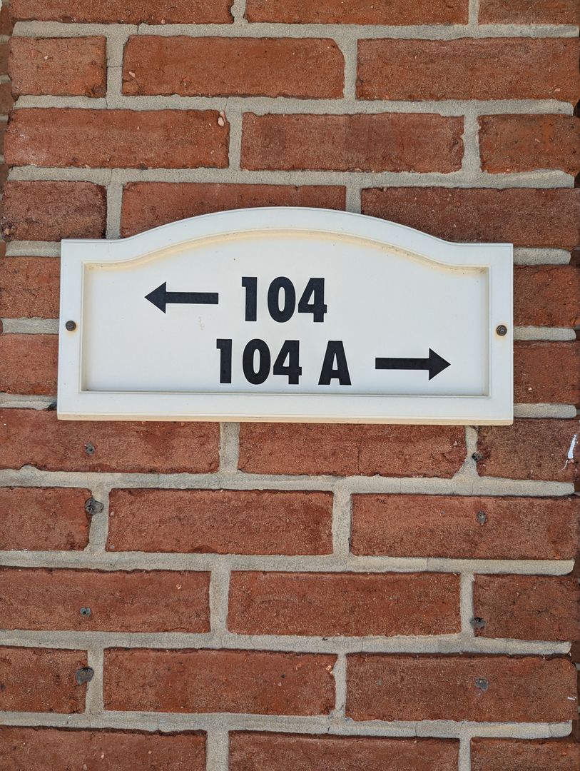 Aberdeen Apartment: 104 S. Parke Street