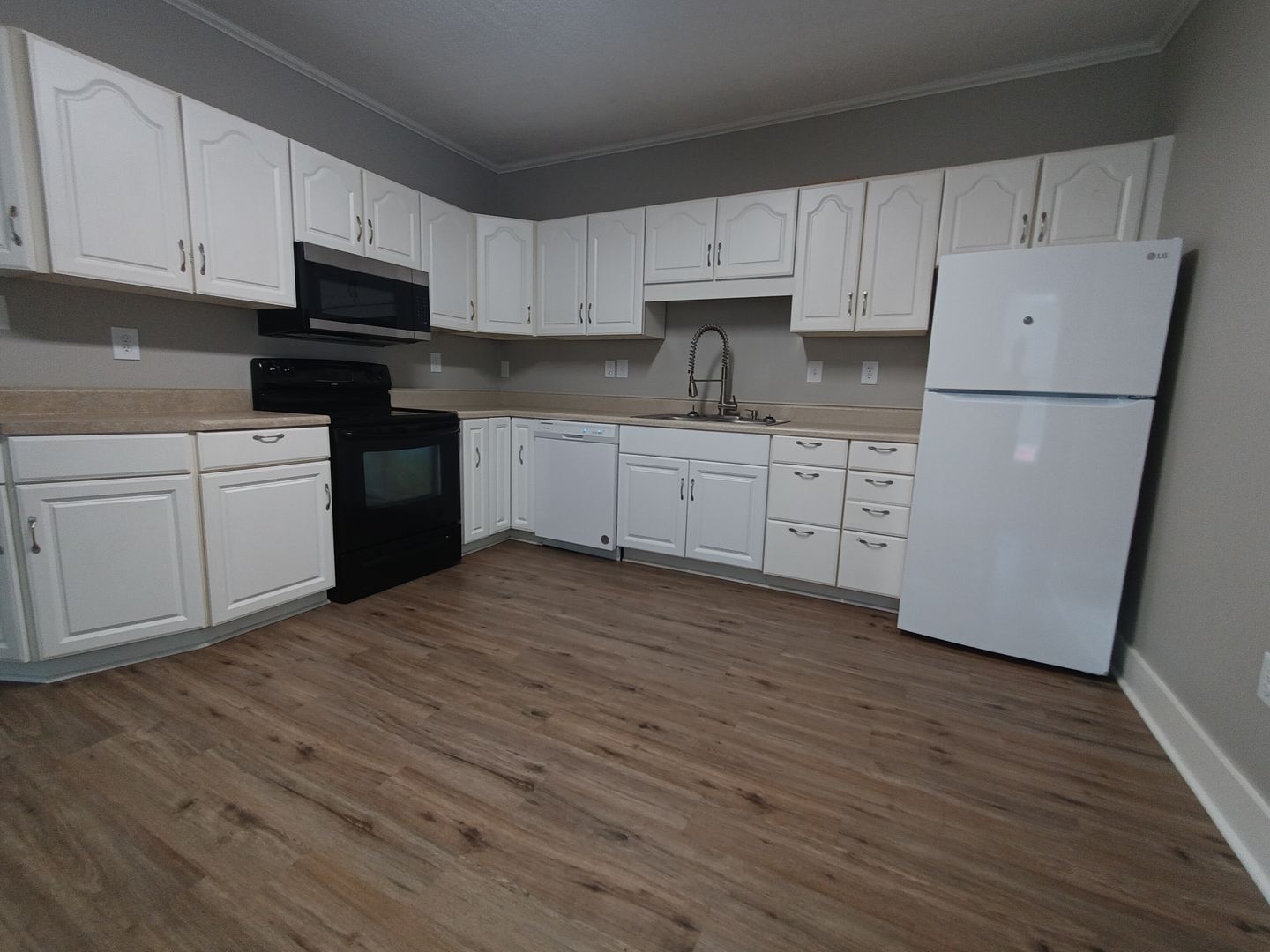Huntsville Apartment: 3704 Fairview