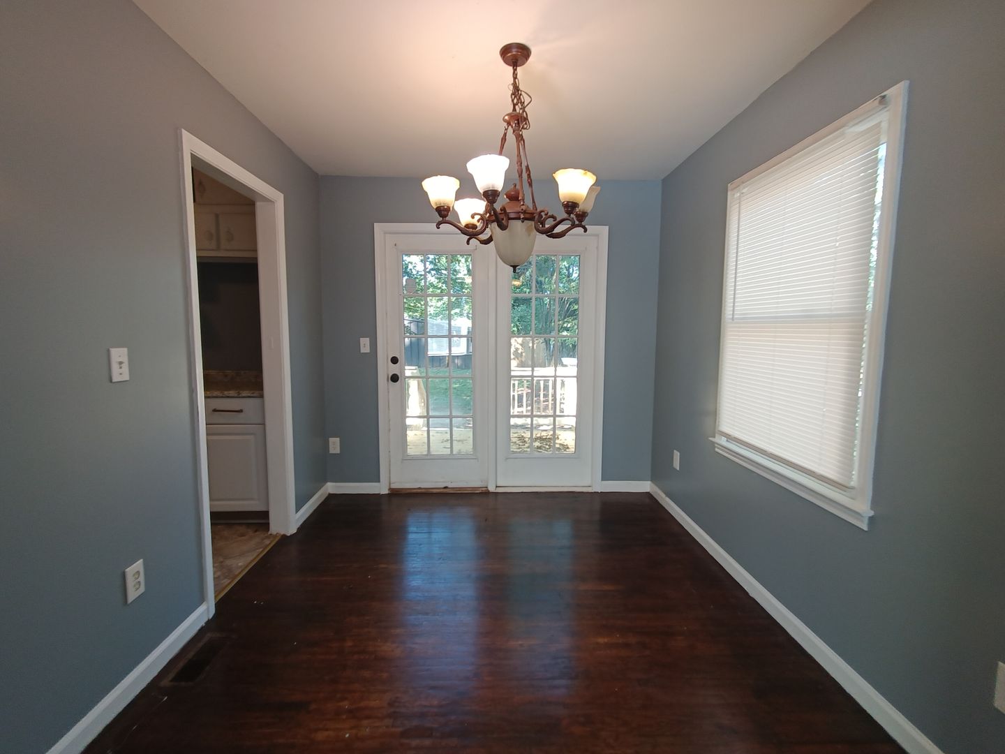 Huntsville House: 3220 Bluecrest Street