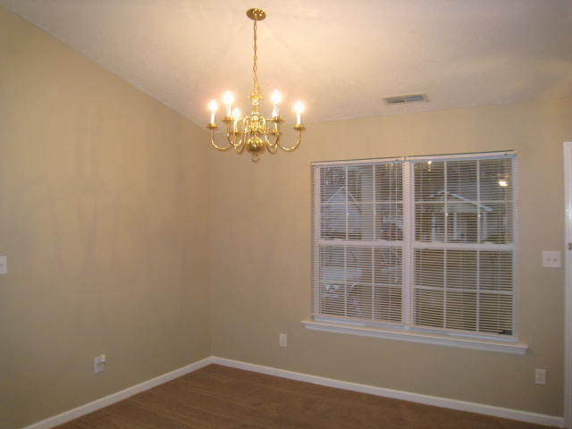 162 Sandy Hollow 9 of 11