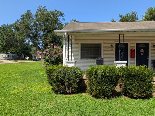 One bedroom Duplex home – photo 1