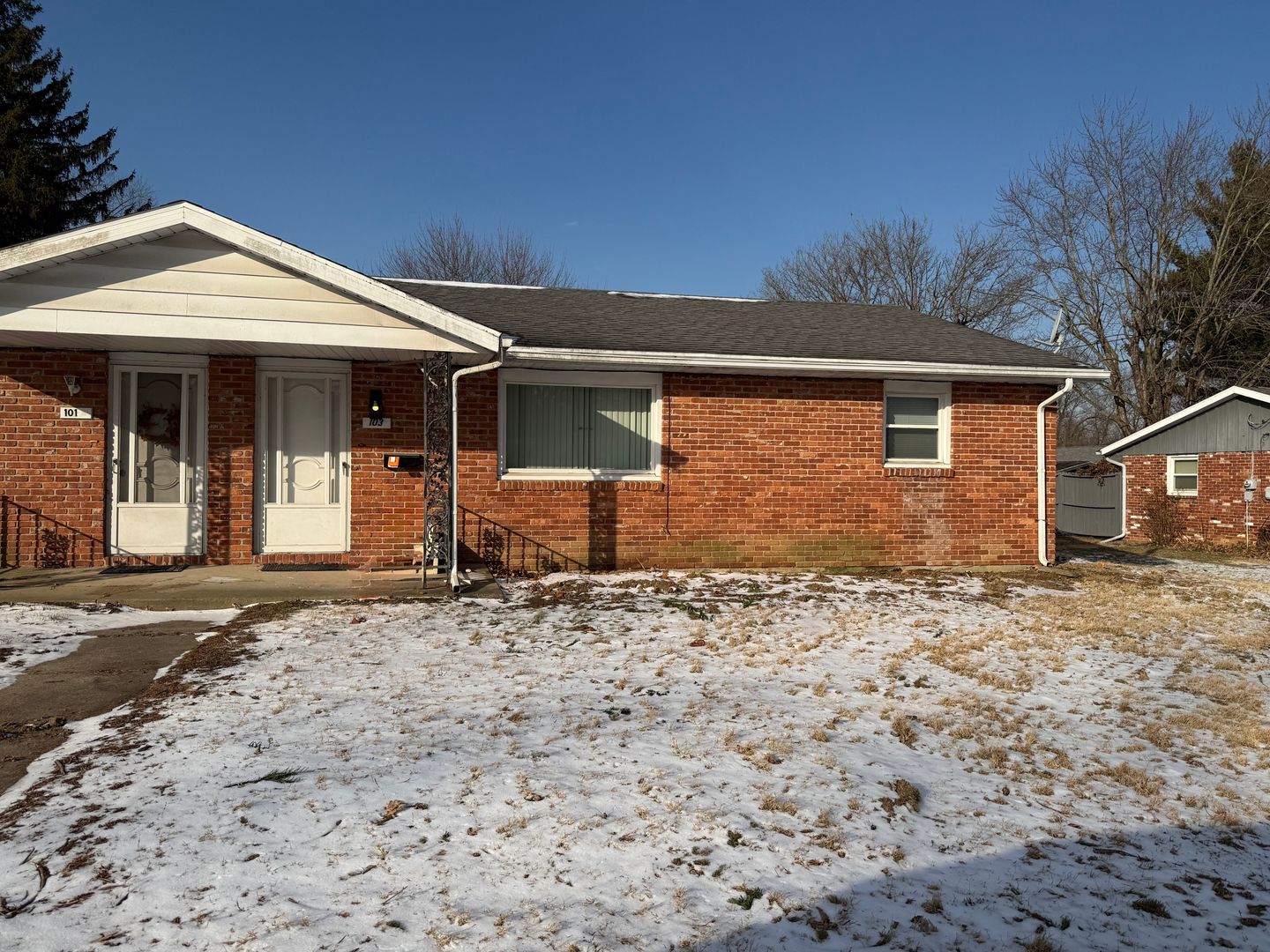 Muncie Multiplex: 101-103 N Redwood Ln