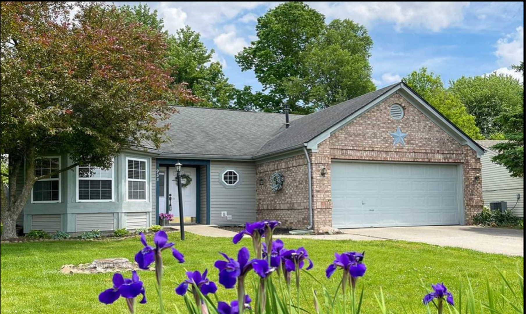 Indianapolis House: 933 Washington Cove Way