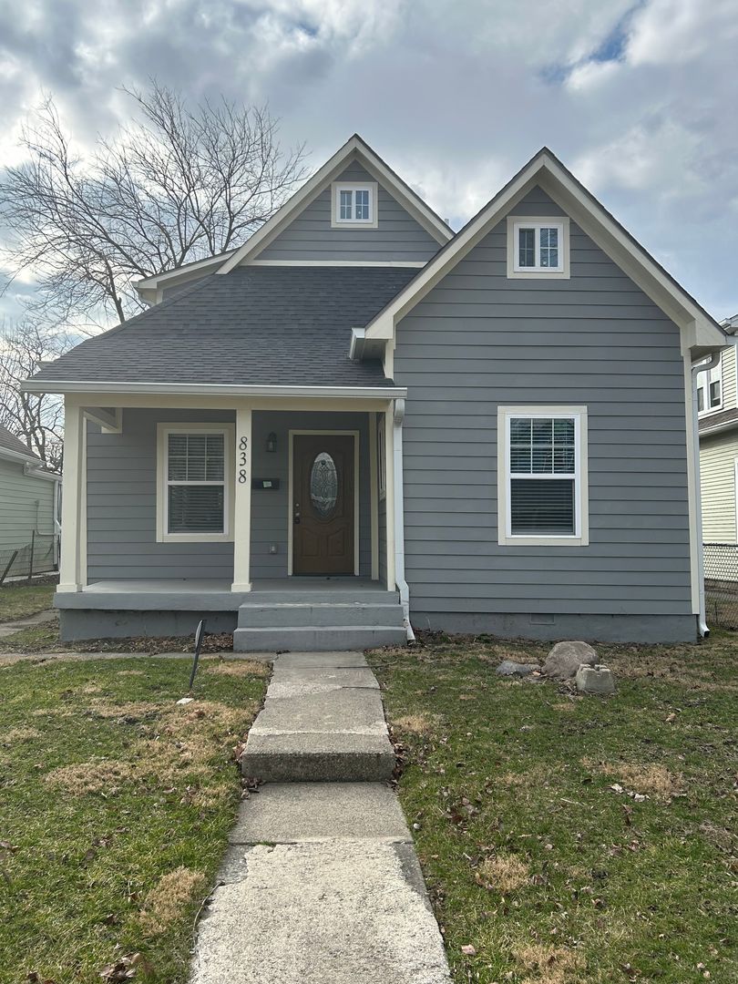 Indianapolis House: 838 N Temple Ave