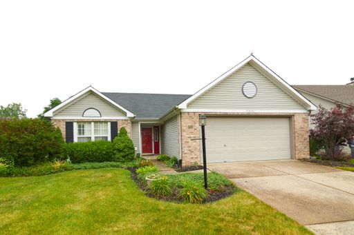 Lovely 3 Bedroom Home with Pond View – photo 1