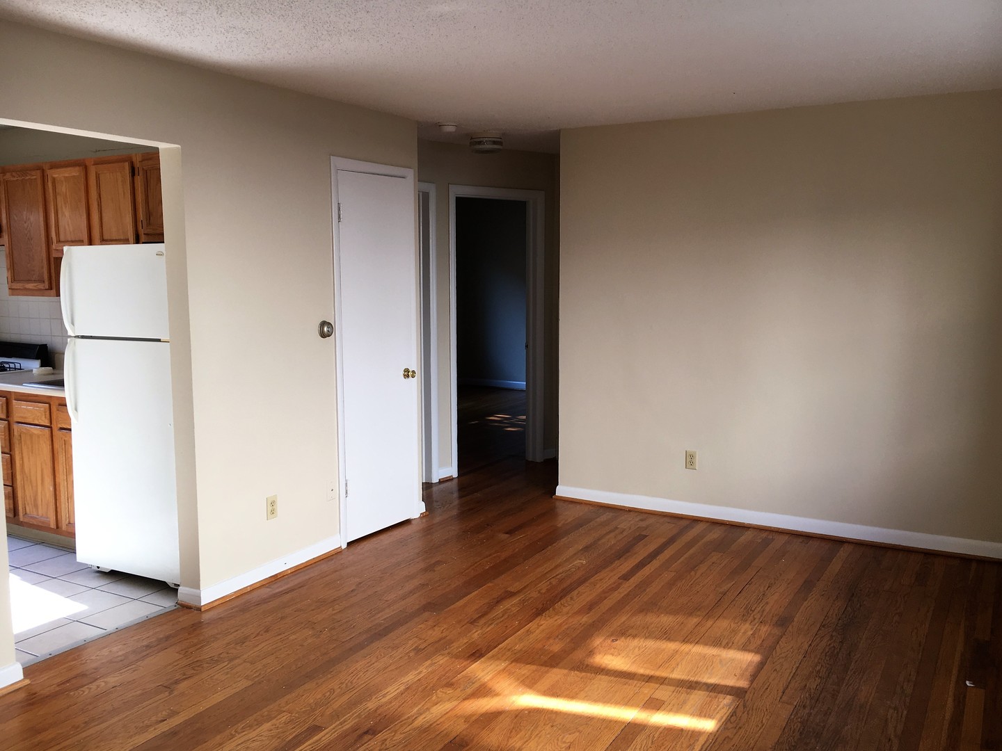 Columbus Apartment: 460 E. Norwich Ave.