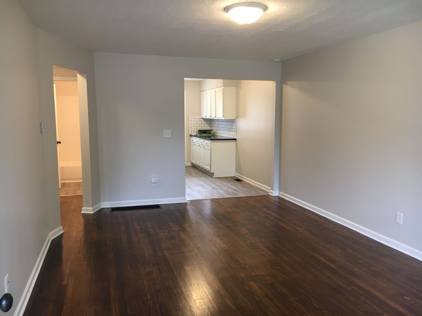 Columbus Apartment: 4964-4976 Fuller Dr.