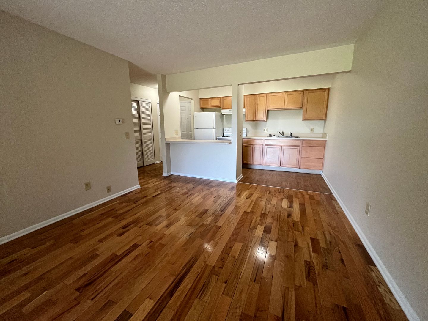 Columbus Apartment: 4086 Karl Rd.