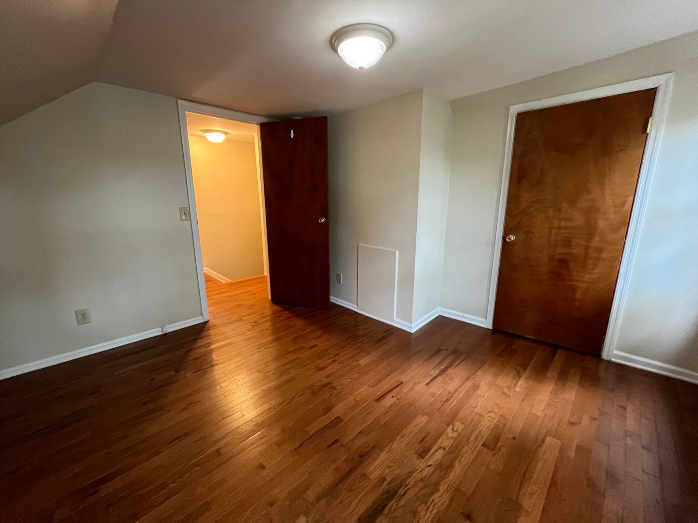 2459 East Ave., Columbus, OH 43202