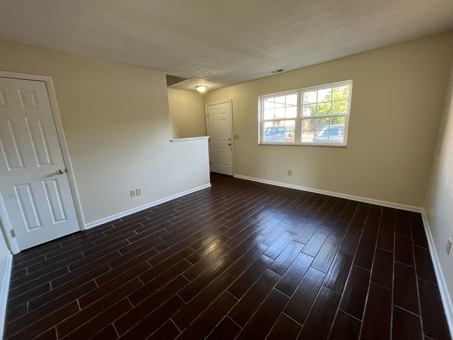 Columbus Apartment: 1441 Elmore Avenue