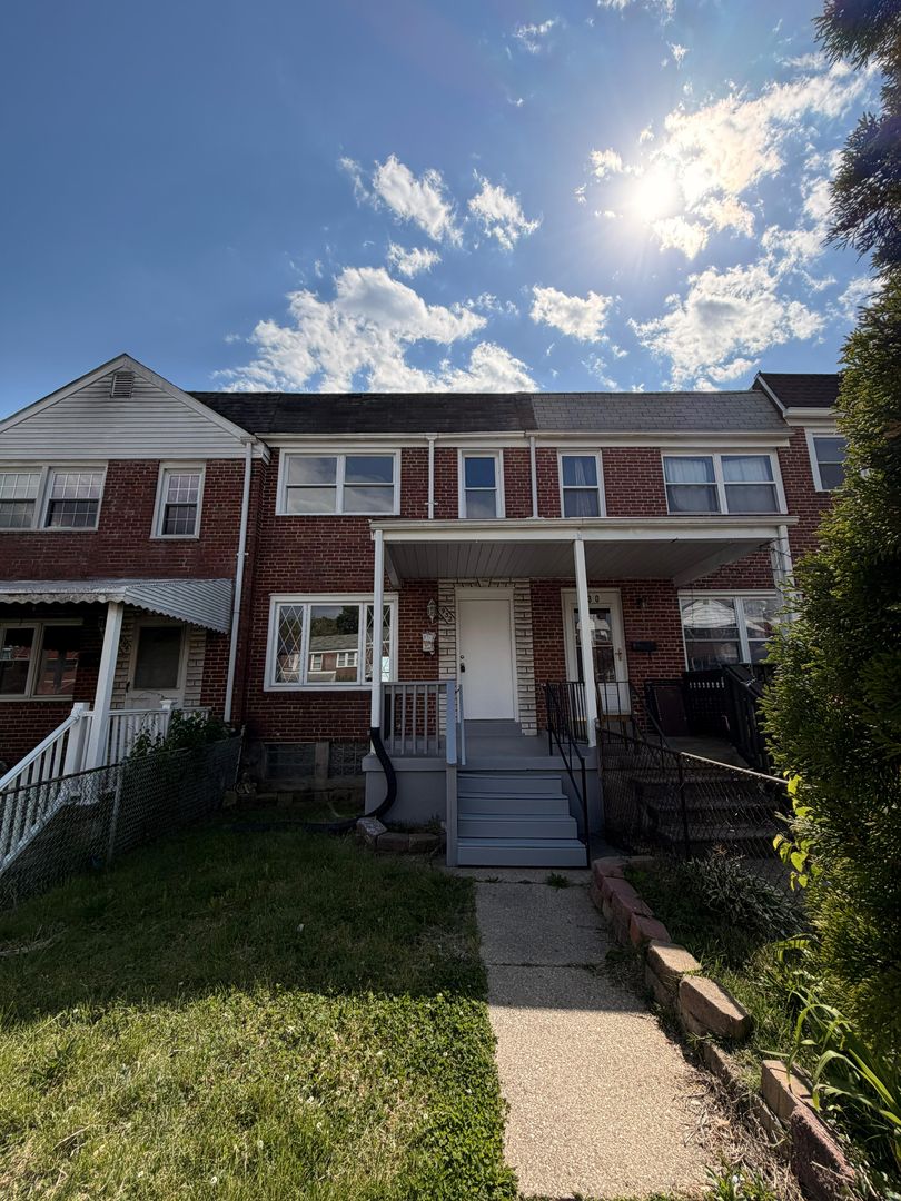Baltimore Townhome: 932 Elton Ave