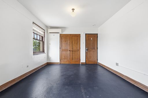 Unique Co-Living Community – photo 1