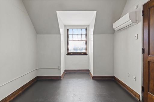 Unique Co-Living Community – photo 1