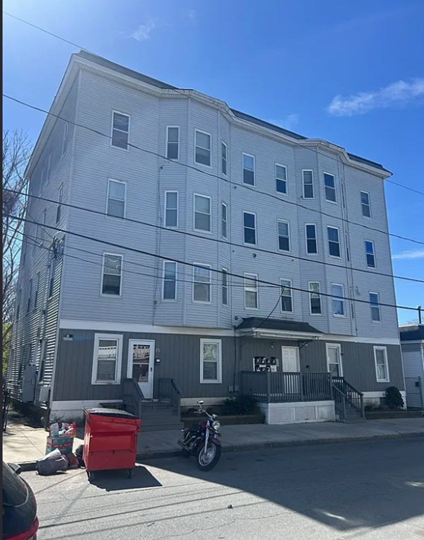 Lowell Apartment: 11-15 Lilley Avenue