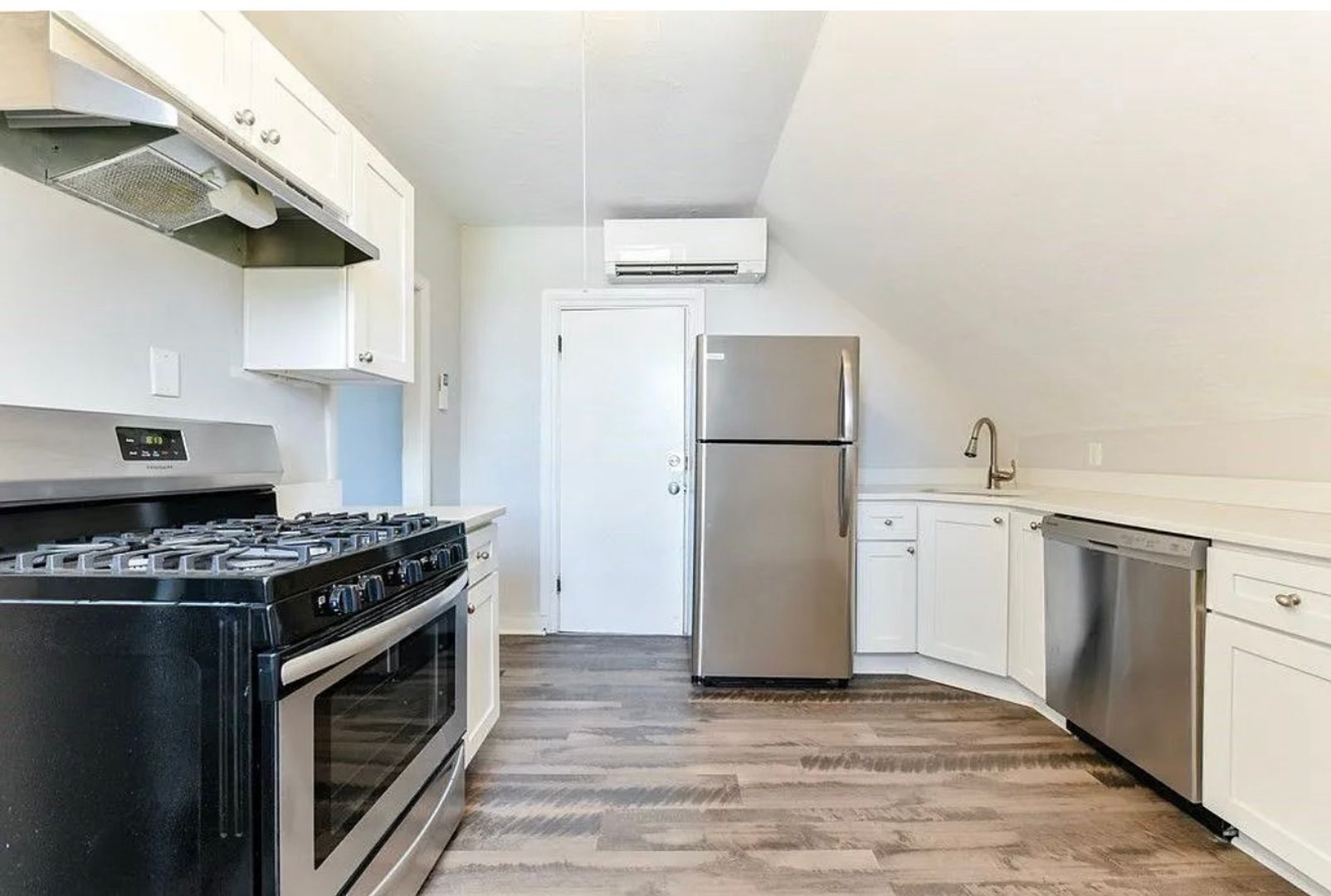 Quincy Apartment: 47 Appleton Street