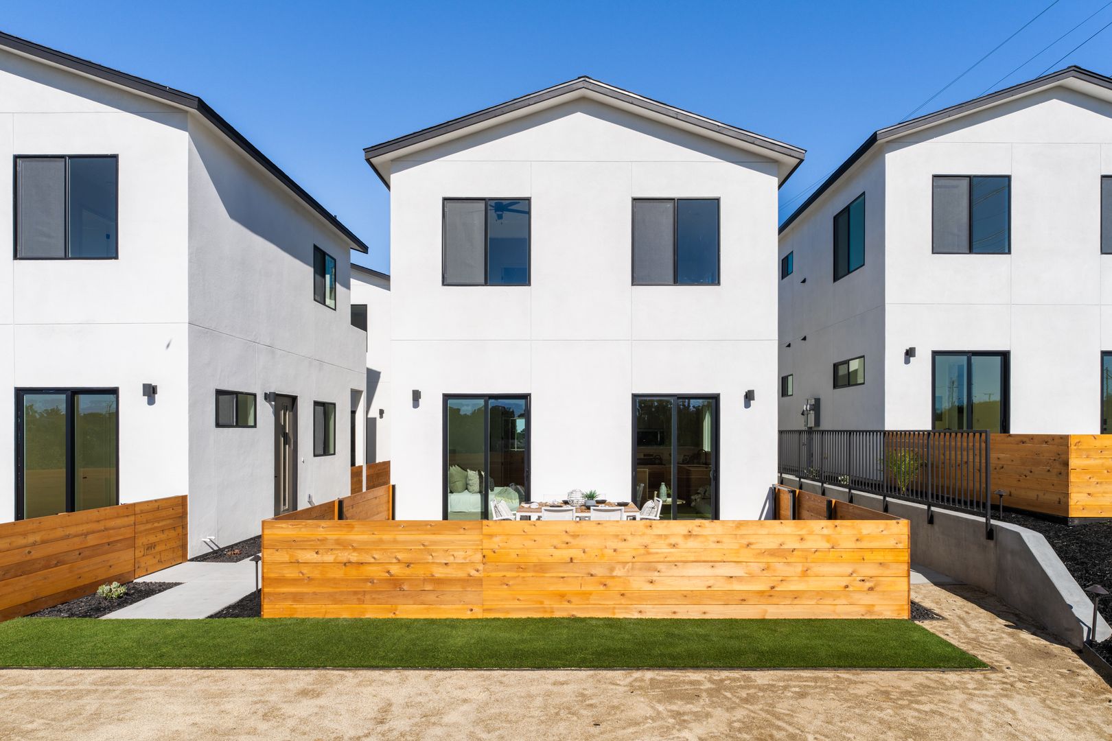 San Diego Apartment: 4603 - 4611 Almayo Ave.