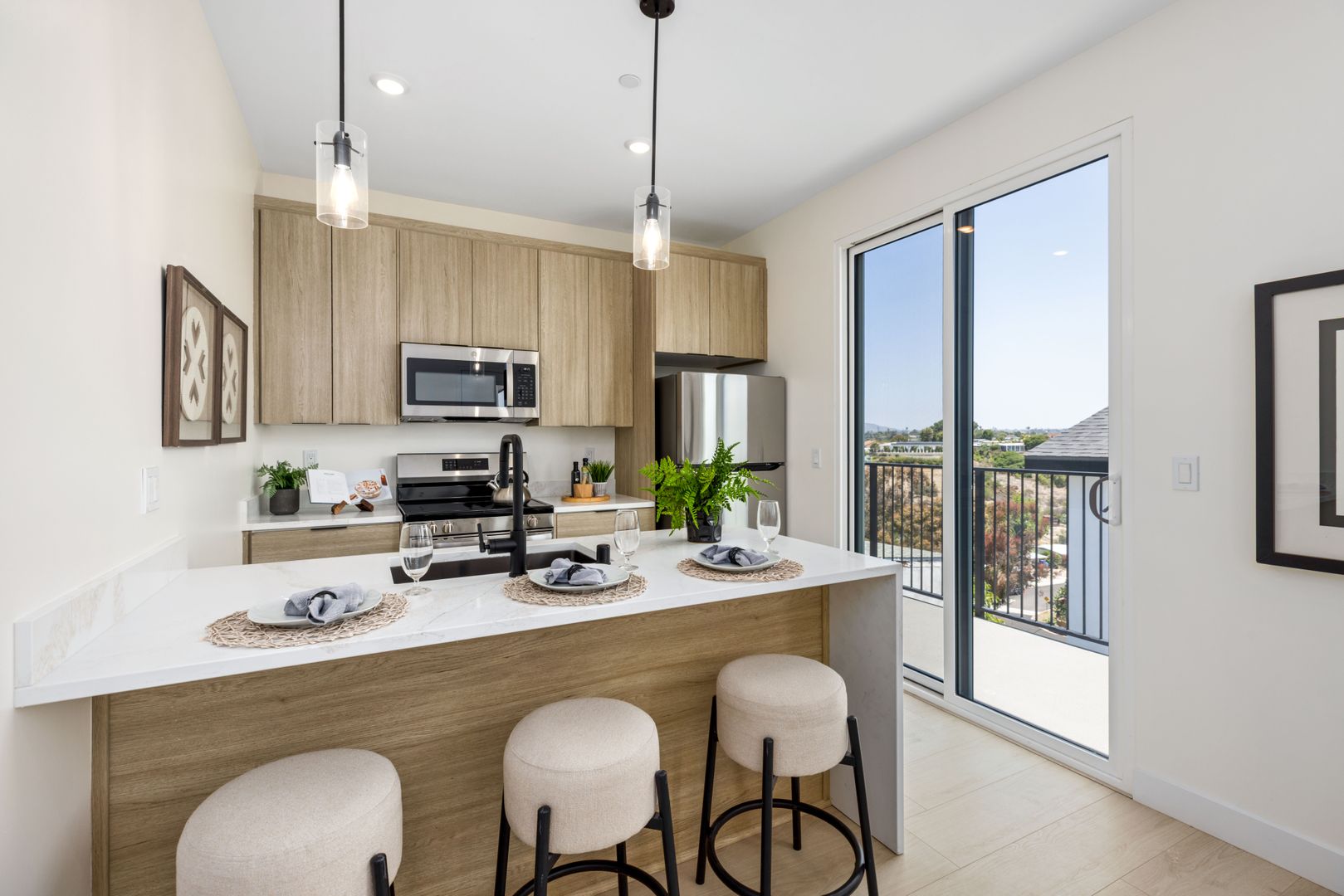 San Diego Apartment: 3873-81 Boren St