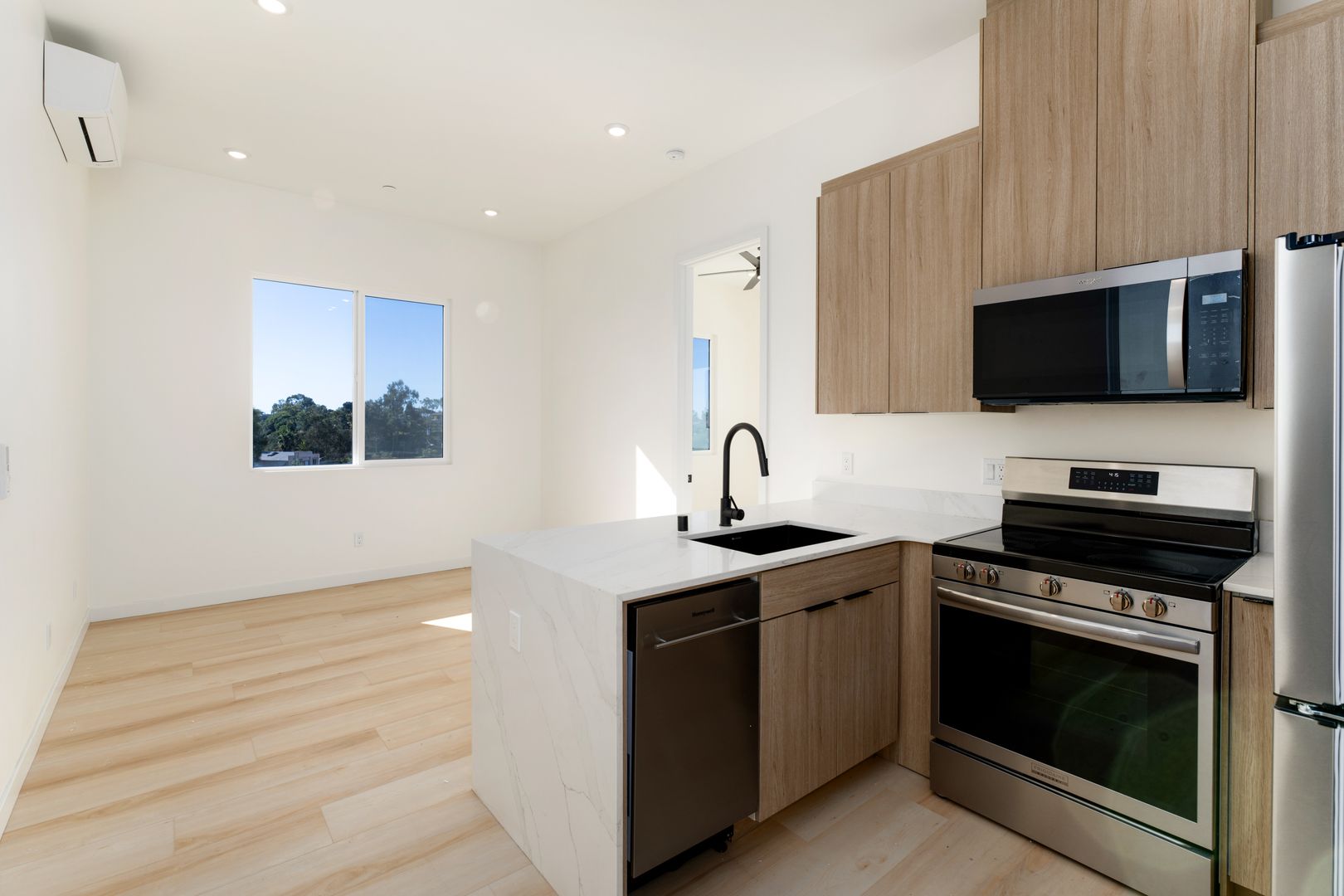 San Diego Apartment: 4603 - 4611 Almayo Ave.