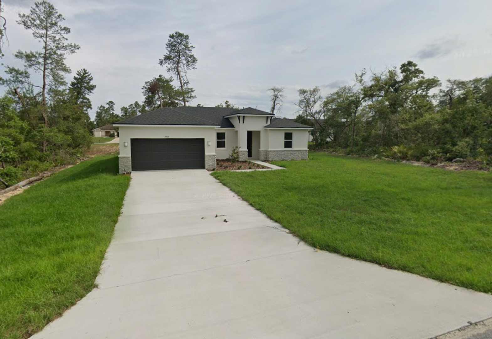 Ocala House: 15705 SW 55th Ave Road
