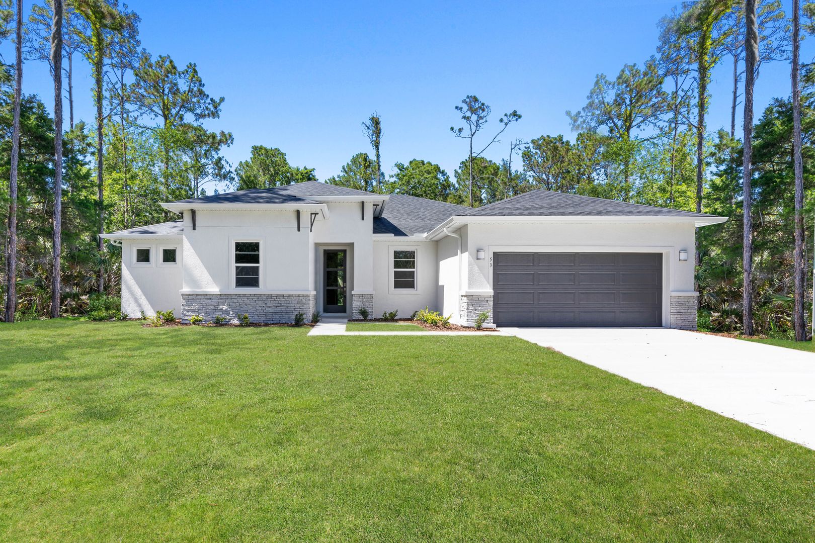 Palm Coast House: 6 Bann Place