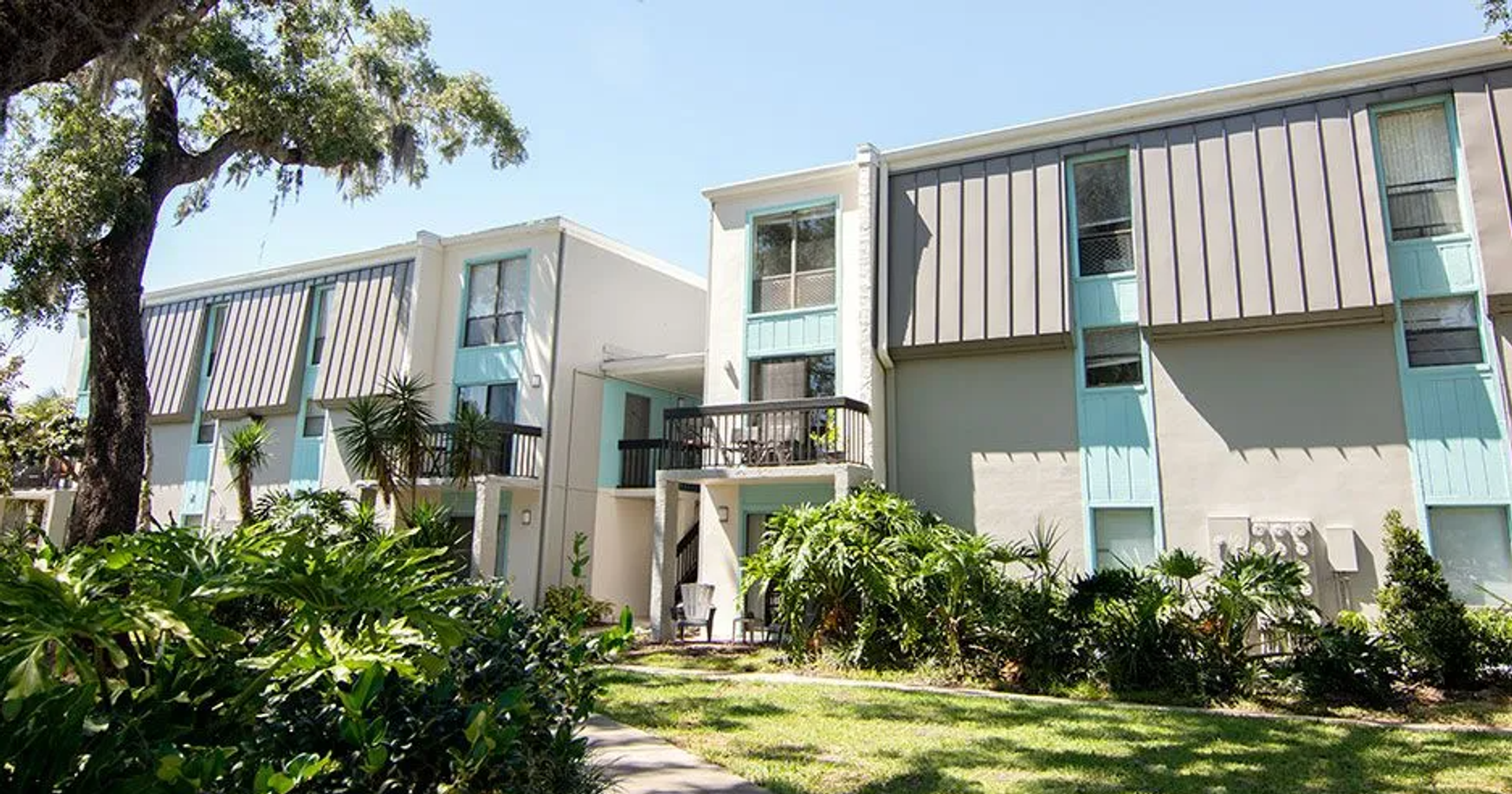 Clearwater Apartment: 2690 Drew Street