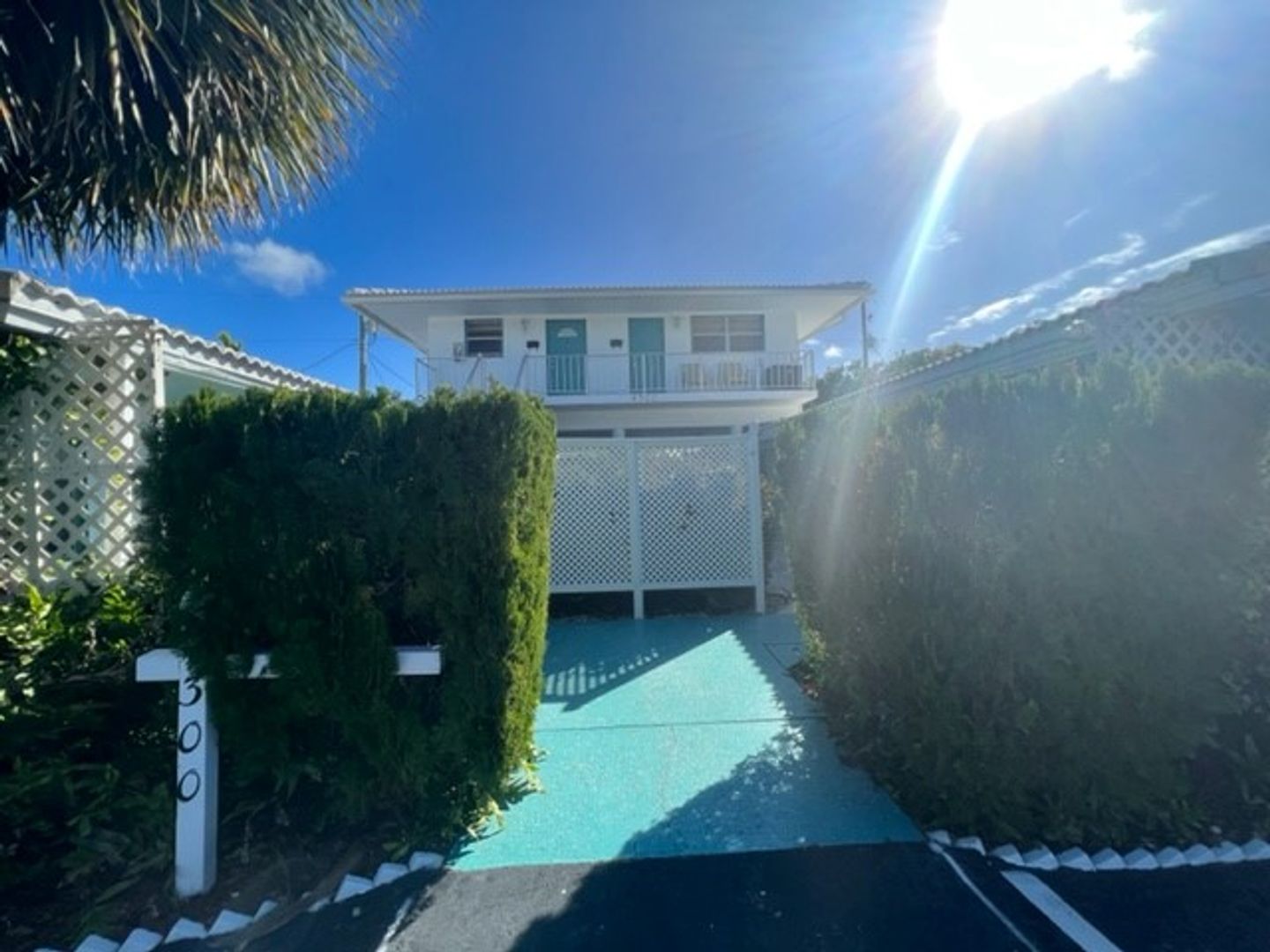 Lauderdale by the Sea Apartment: 4246 & 4300 Seagrape Drive | 4249 & 4301 Bougainvilla Drive