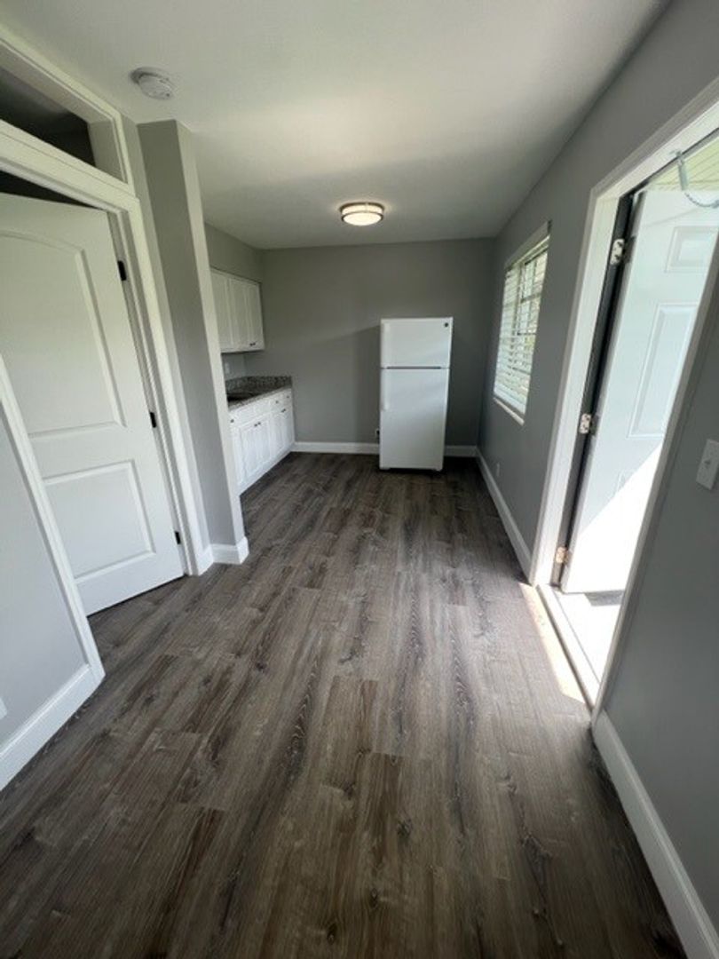 Hollywood Apartment: 2300, 2309 & 2319 Madison Street