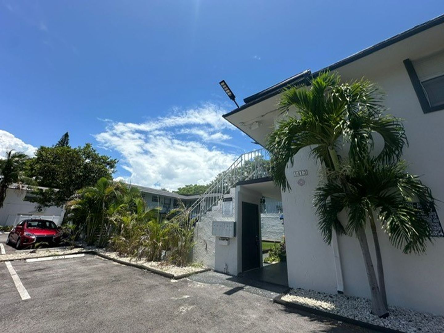 Fort Lauderdale Apartment: 1409-1413 N Dixie Hwy | 899 & 1041-1045 NE 15th Street